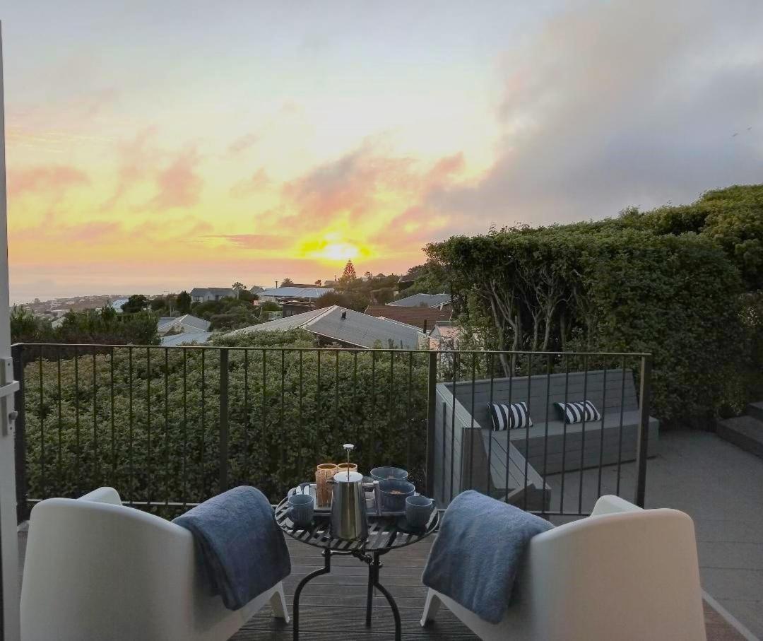 Mount Pleasant Views Apartment Крайстчърч Екстериор снимка